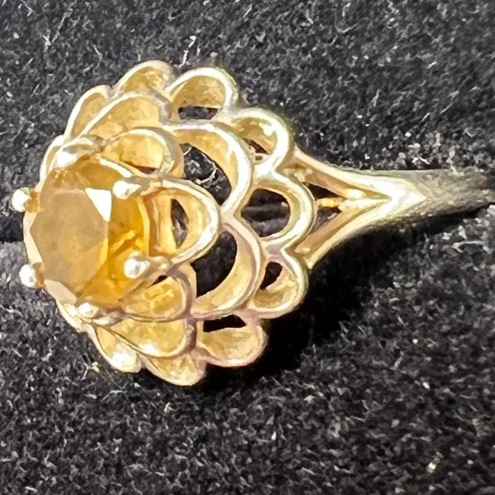 Vtg Avon Yellow‎ Citrine Scalloped Floral Cocktail Ring Sterling Silver Sz 6